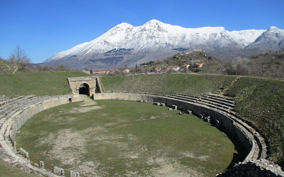 Anfiteatro di Alba Fucens